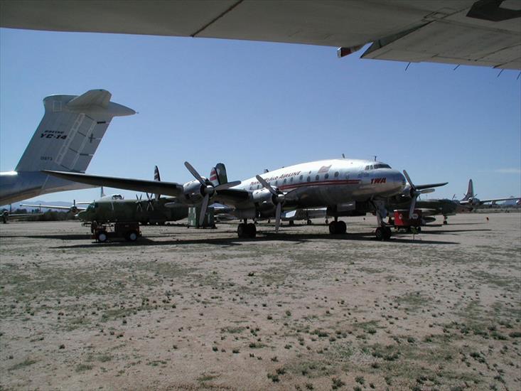 Lockheed - Lockheed L-049 Constellation Walk Around.jpg